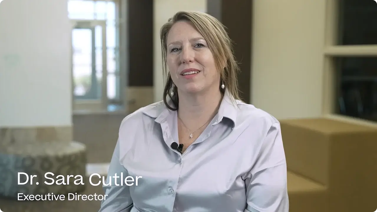 Dra. Sara Cutler